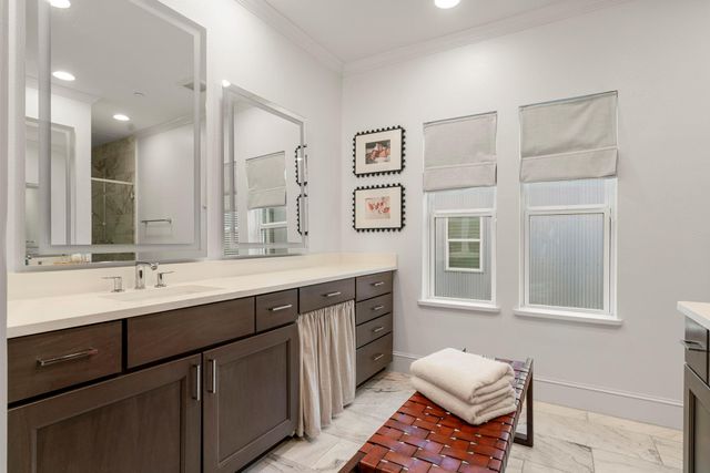 3500 Harmon Ave 7, Austin, TX 78705