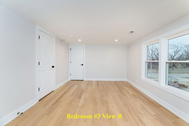 8110 Lockwood Avenue, Burbank, IL 60459