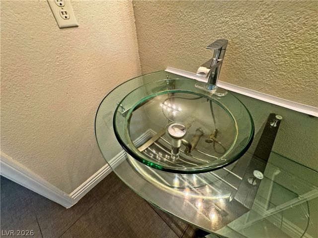 9947 Fragile Fields Street, Las Vegas, NV 89183