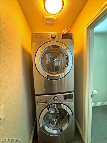 9947 Fragile Fields Street, Las Vegas, NV 89183