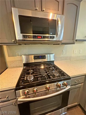 9947 Fragile Fields Street, Las Vegas, NV 89183