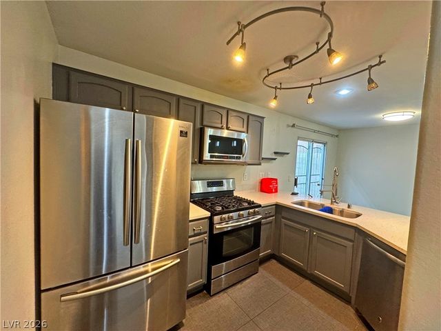 9947 Fragile Fields Street, Las Vegas, NV 89183