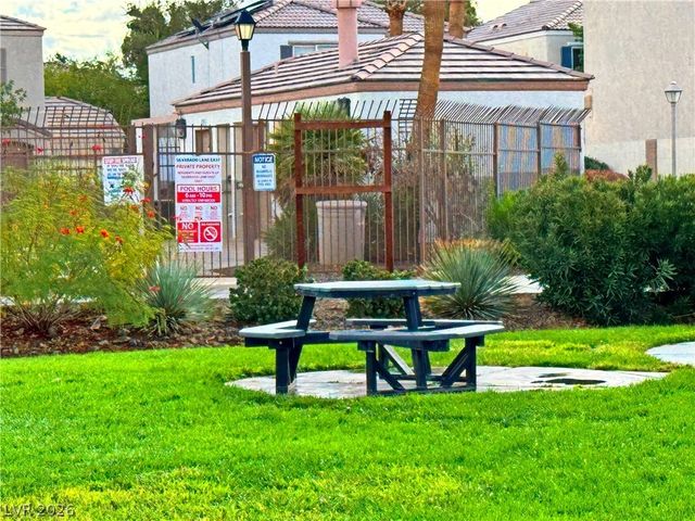 9947 Fragile Fields Street, Las Vegas, NV 89183