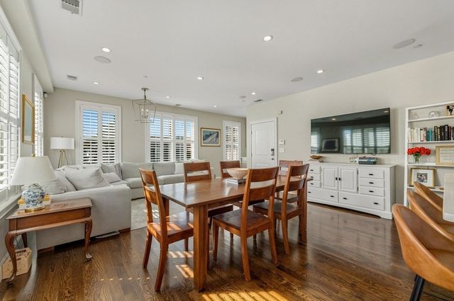 884 Adams St D, Boston, MA 02124