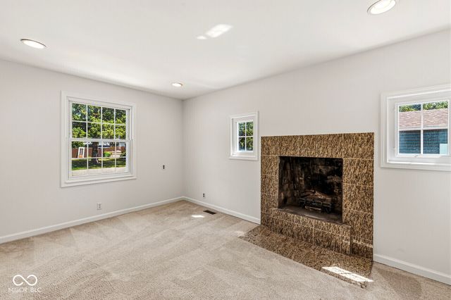 6734 Hillside Avenue, Indianapolis, IN 46220