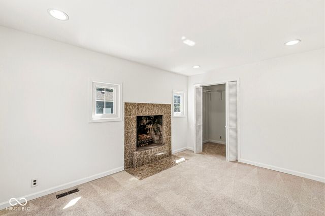 6734 Hillside Avenue, Indianapolis, IN 46220