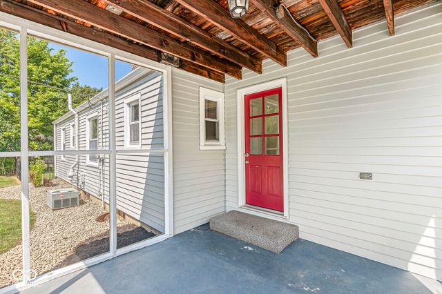 6734 Hillside Avenue, Indianapolis, IN 46220