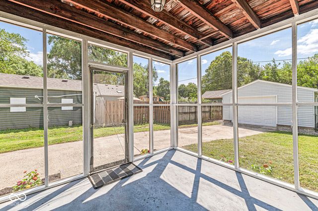 6734 Hillside Avenue, Indianapolis, IN 46220