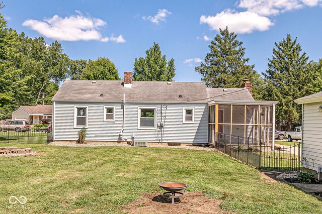 6734 Hillside Avenue, Indianapolis, IN 46220