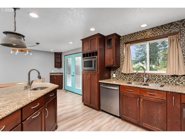 1343 Se WENDY Ave, Gresham, OR 97080