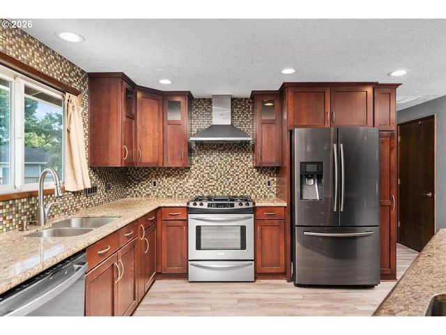 1343 Se WENDY Ave, Gresham, OR 97080