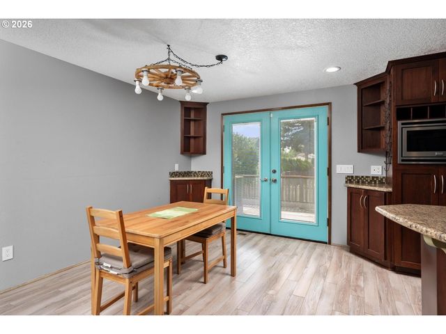 1343 Se WENDY Ave, Gresham, OR 97080