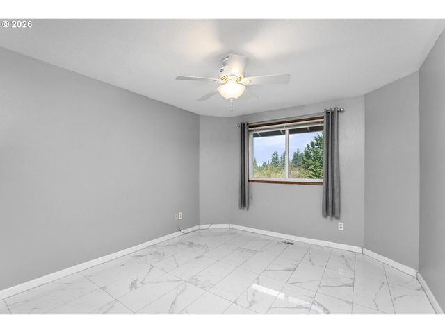 1343 Se WENDY Ave, Gresham, OR 97080