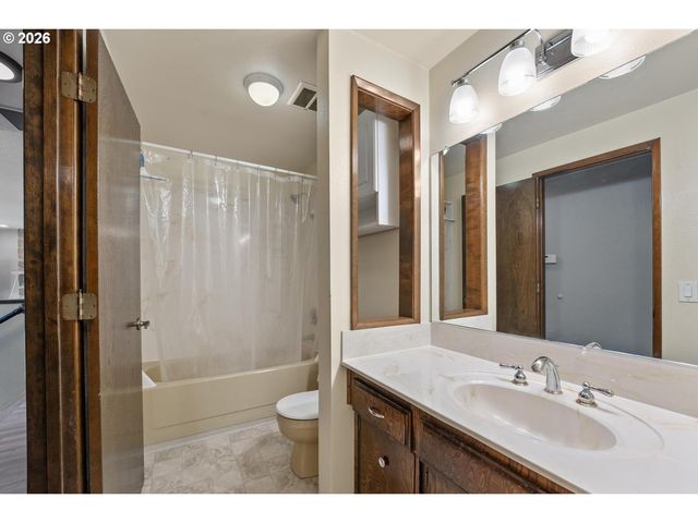 1343 Se WENDY Ave, Gresham, OR 97080