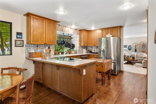 22329 NE 28th Street, Sammamish, WA 98074