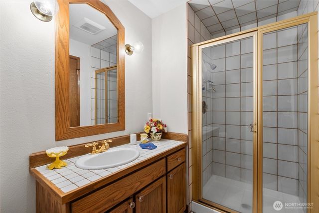 22329 NE 28th Street, Sammamish, WA 98074