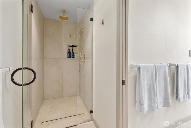 22329 NE 28th Street, Sammamish, WA 98074