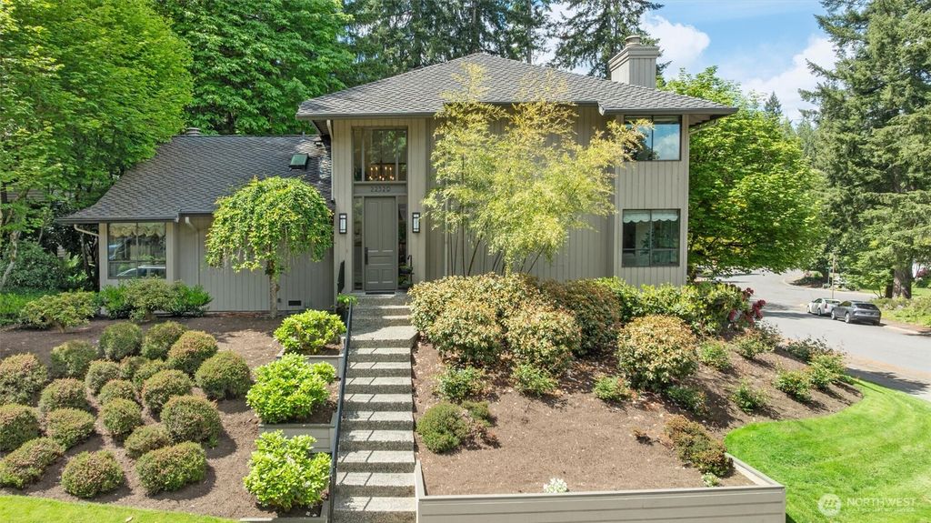 22329 NE 28th Street, Sammamish, WA 98074