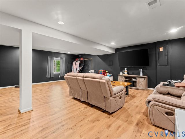 126 Reedy Creek Rd, Louisa, VA 23093