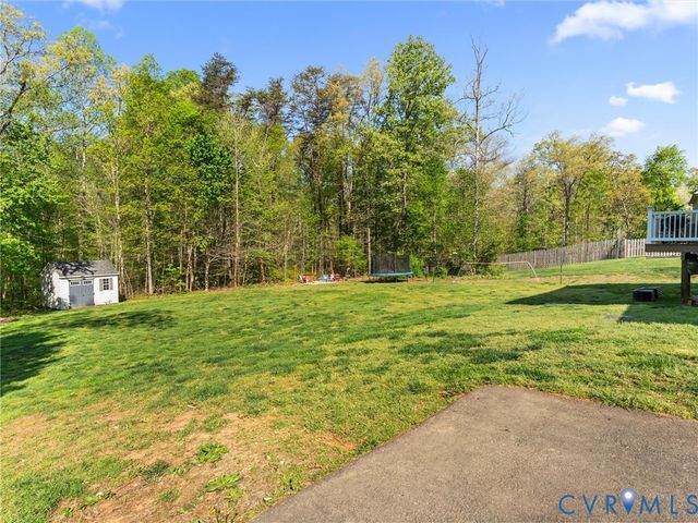 126 Reedy Creek Rd, Louisa, VA 23093