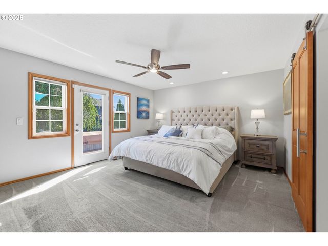 16888 Se HAGEN Rd, Happy Valley, OR 97086