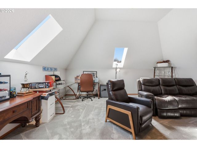 16888 Se HAGEN Rd, Happy Valley, OR 97086