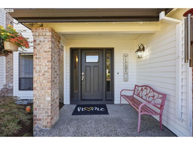 16888 Se HAGEN Rd, Happy Valley, OR 97086
