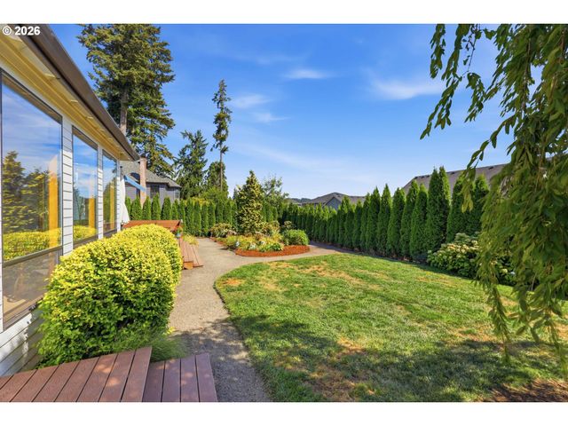 16888 Se HAGEN Rd, Happy Valley, OR 97086
