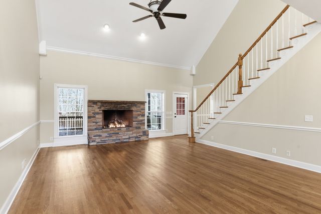 1014 Alameda Dr, Portland, TN 37148