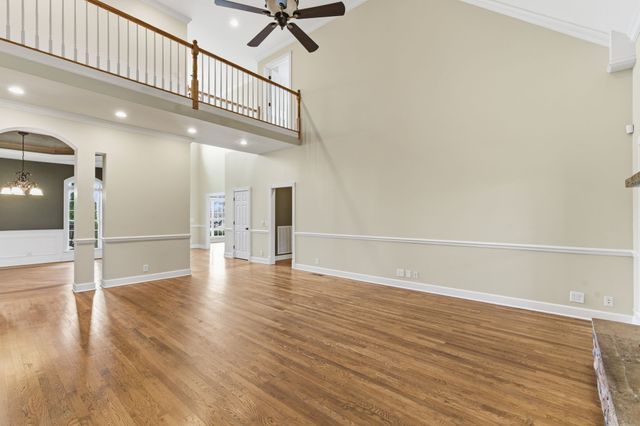 1014 Alameda Dr, Portland, TN 37148