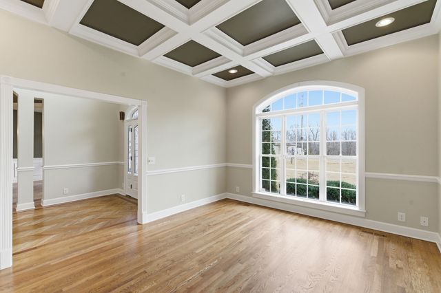 1014 Alameda Dr, Portland, TN 37148