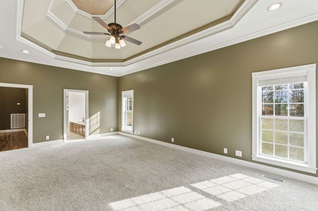 1014 Alameda Dr, Portland, TN 37148