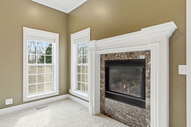 1014 Alameda Dr, Portland, TN 37148