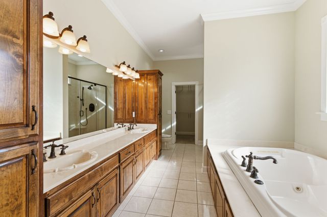 1014 Alameda Dr, Portland, TN 37148