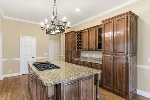 1014 Alameda Dr, Portland, TN 37148