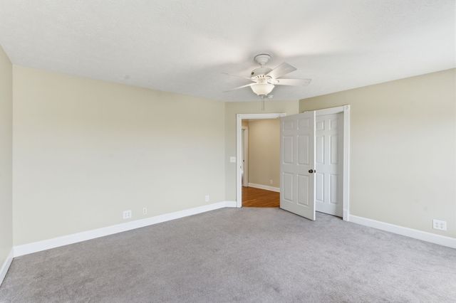 1014 Alameda Dr, Portland, TN 37148