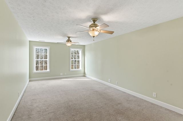 1014 Alameda Dr, Portland, TN 37148