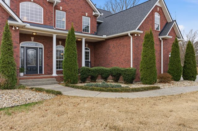 1014 Alameda Dr, Portland, TN 37148