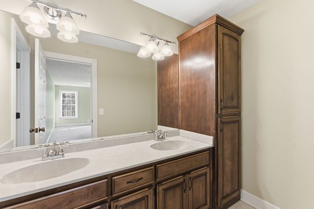 1014 Alameda Dr, Portland, TN 37148