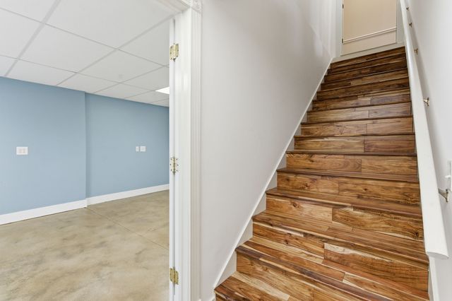 1014 Alameda Dr, Portland, TN 37148