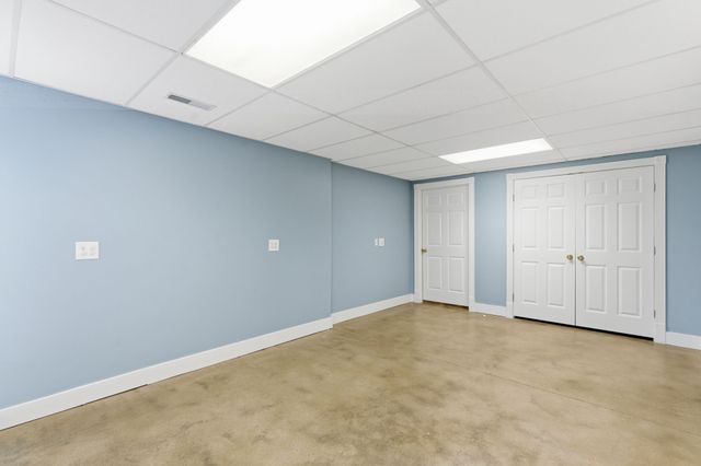 1014 Alameda Dr, Portland, TN 37148