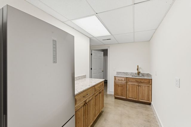 1014 Alameda Dr, Portland, TN 37148