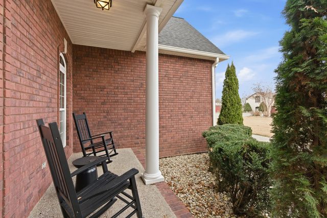 1014 Alameda Dr, Portland, TN 37148