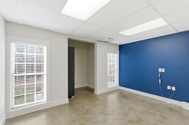 1014 Alameda Dr, Portland, TN 37148