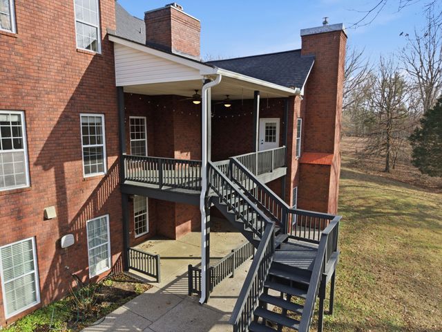 1014 Alameda Dr, Portland, TN 37148