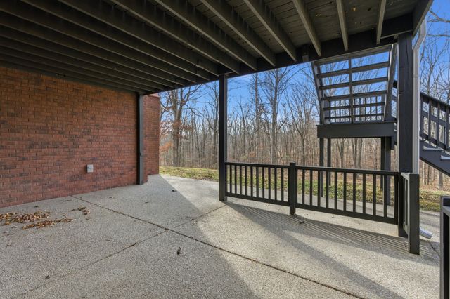 1014 Alameda Dr, Portland, TN 37148