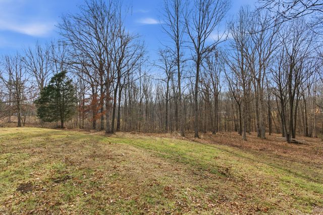 1014 Alameda Dr, Portland, TN 37148