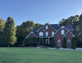 1014 Alameda Dr, Portland, TN 37148