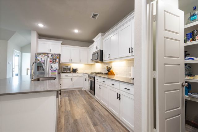 4709 Mayflower Drive, Venus, TX 76084