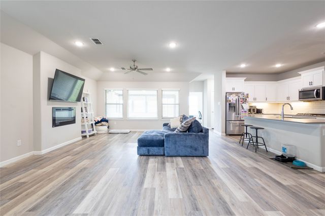 4709 Mayflower Drive, Venus, TX 76084